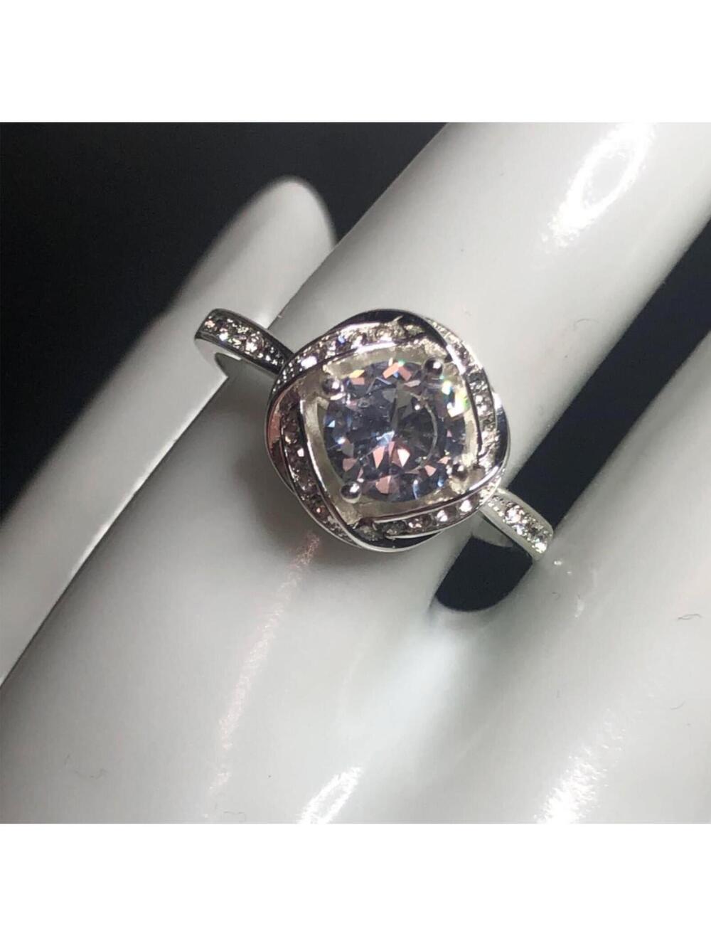 3762 Charter club round twisted crystal halo silvertone ring size 10